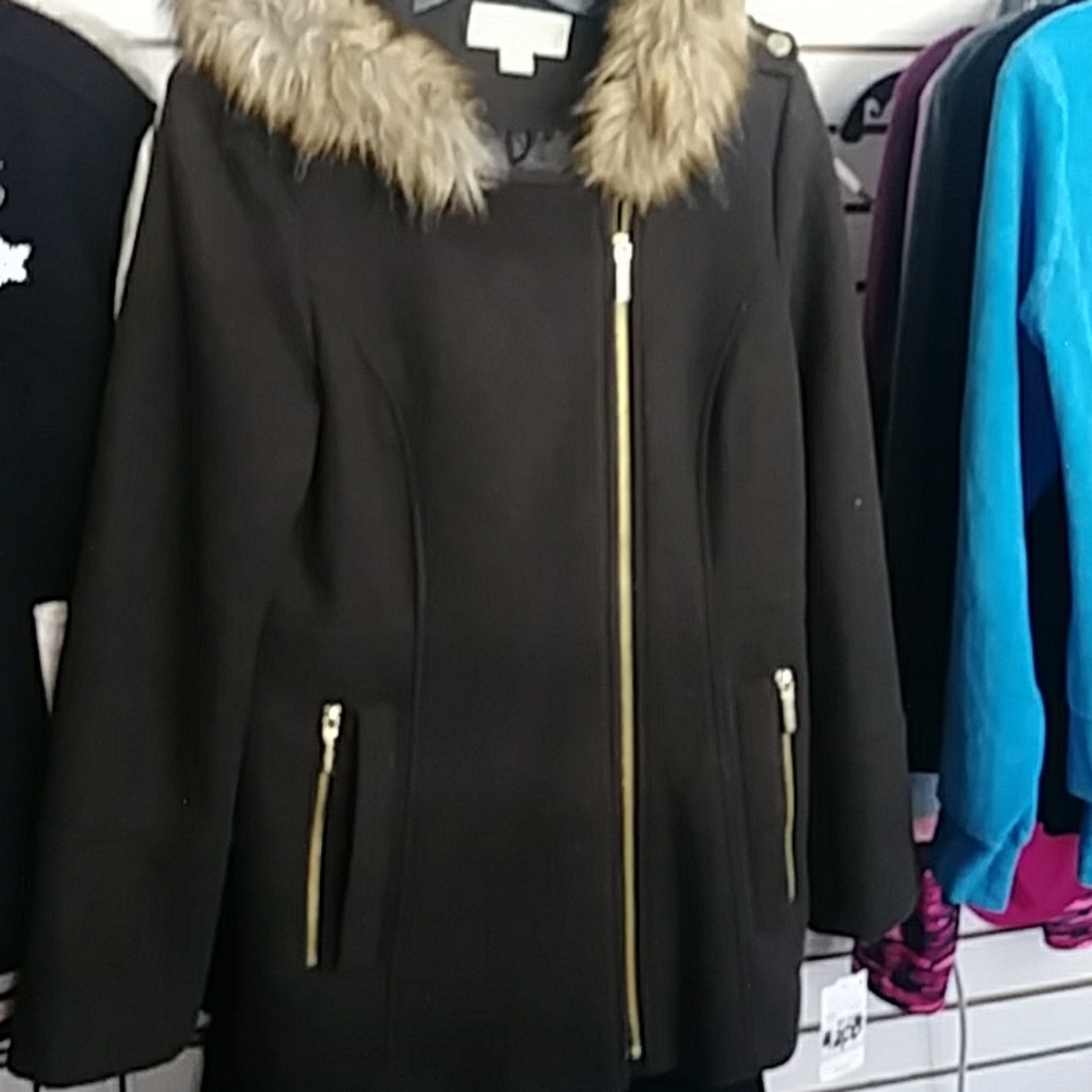 Coat - Picture 2 of 3